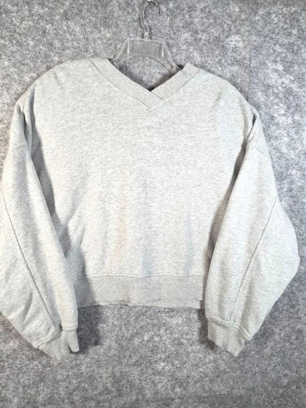 aerie grey neck